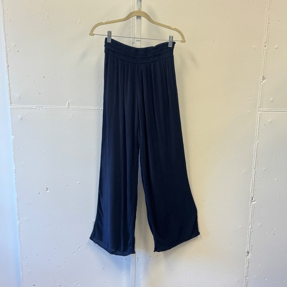 IN San Francisco Boho Wide Leg Smocked Waist Rayon‎ Pants Medium Beach Navy Blue